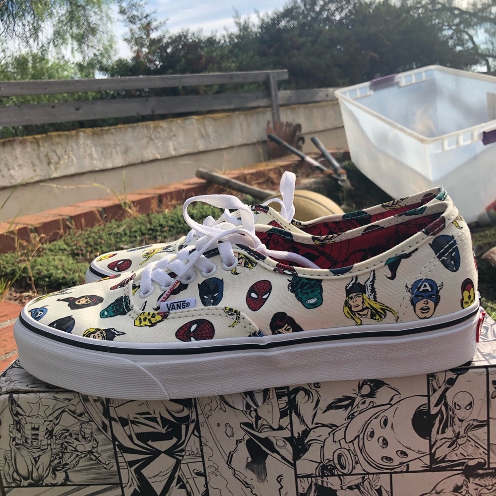 Vans Authentic White Marvel